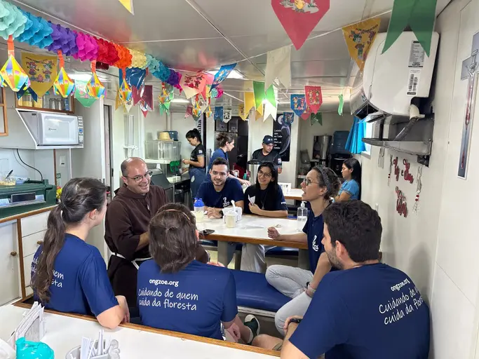 Team of the 17th Expedition: New boat, new waters