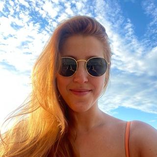 Andressa Bueno de Souza Granato